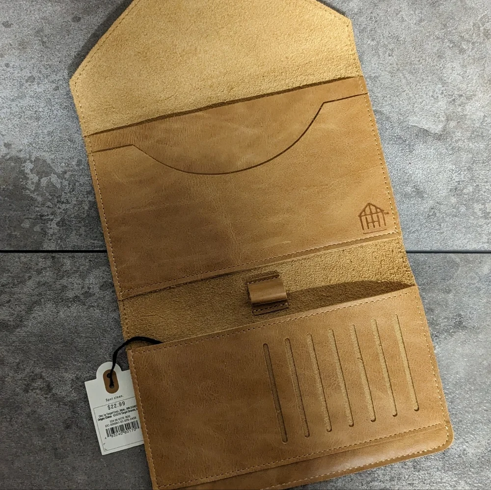 NWT Hearth and Hand Leather Wallet - Picture 3 of 3